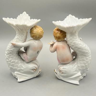 LOT 59L: Angel Figurines / Vases