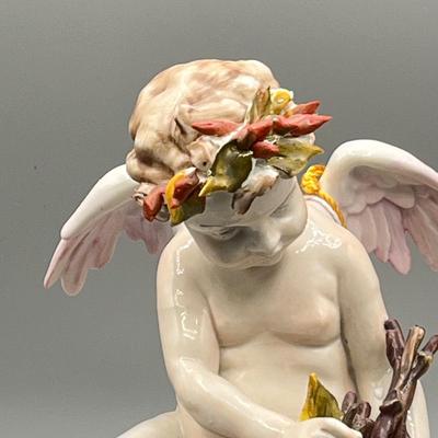 LOT 67L: Capodimonte Angel Figurine
