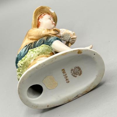 LOT 68: Figurine Collection - Lefton, Hummel and More