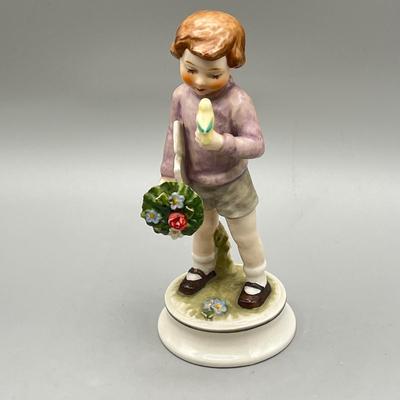 LOT 68: Figurine Collection - Lefton, Hummel and More
