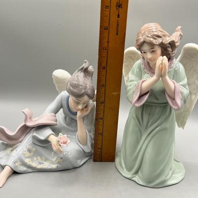 LOT 72L: Grandeur Noel Angel Figurines