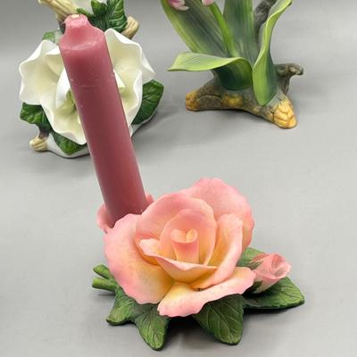 LOT 75L: Porcelain Flower Collection