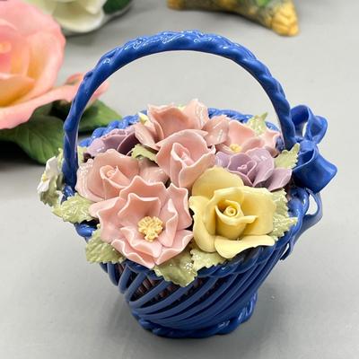 LOT 75L: Porcelain Flower Collection