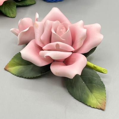 LOT 75L: Porcelain Flower Collection