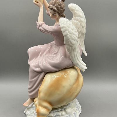 LOT 79D: Ceramic Angel Figurines