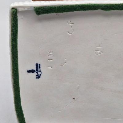 LOT 85L: Lladro Japanese Geisha Girl Arranging Flowers