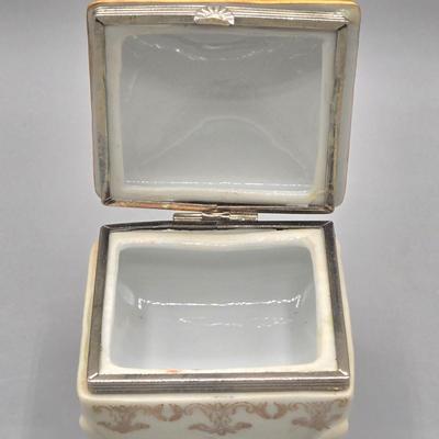 LOT 96L: Lenox Treasures Of The Heart Porcelain Hinged Trinket Box, San Francisco Music Box Company Cherub Trinket W Rice & Co Japan...