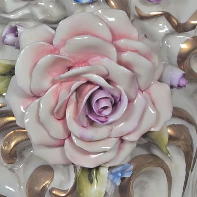 LOT 103D: Capodimonte Ornate Mantle Clock