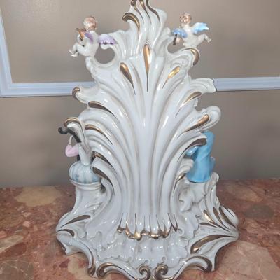 LOT 103D: Capodimonte Ornate Mantle Clock