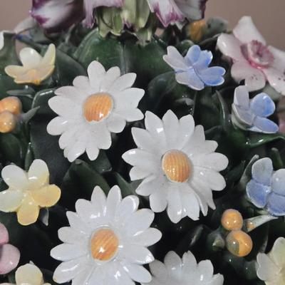 LOT 106D: Capodimonte Porcelain Floral Arrangement