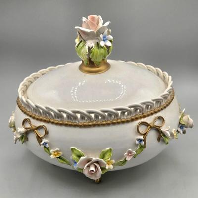 LOT 107D: Capodimonte Italian Porcelain Footed Lidded Bowl