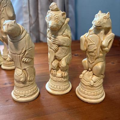 Berkeley Chess Reynard the Fox Russet Chessmen