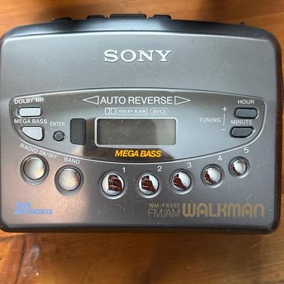 Vintage, Sony Walkman plus headphones