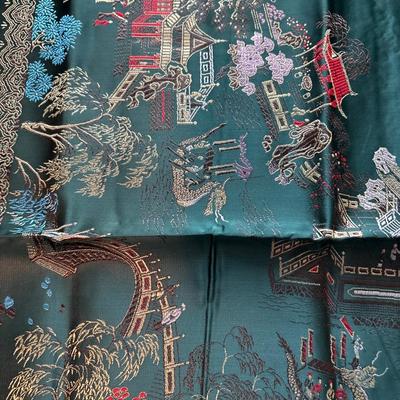 Oriental tablecloth and pillowcases