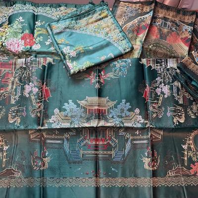Oriental tablecloth and pillowcases