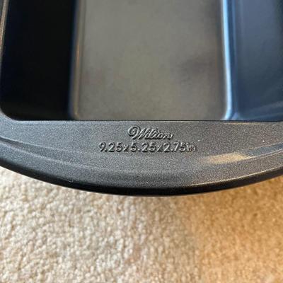 Wilton and Simply Calphalon Bakeware and More (K-BC)