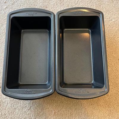 Wilton and Simply Calphalon Bakeware and More (K-BC)