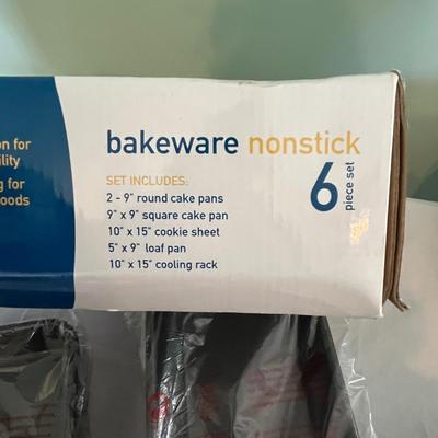 Wilton and Simply Calphalon Bakeware and More (K-BC)