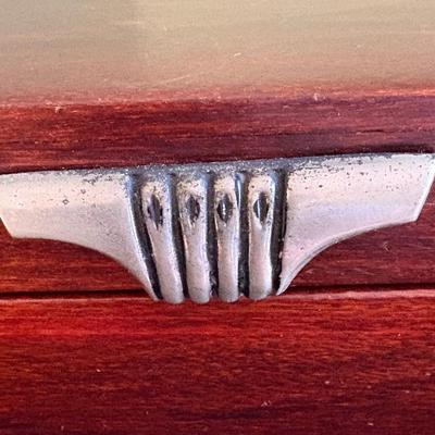 Oneida Community Vintage Flatware Set (LR-SF)