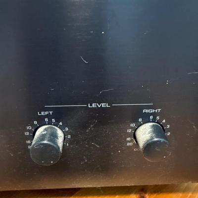 Yamaha Natural Sound Amplifier MX-830