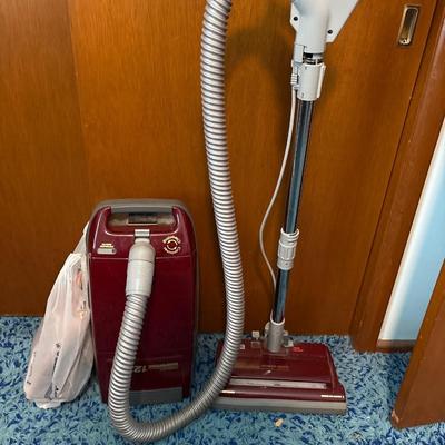 Kenmore WhisperTone canister vacuum plus accessories