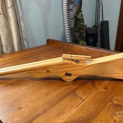 Wall clock, Asian silk embroidery Cat picture