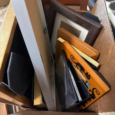 Variety of wall art & pictures & frames