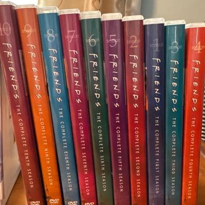 Friends & Rizzoli & Isles