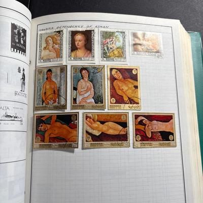 Vintage Senior Statesman stamp albums (4) some stamps