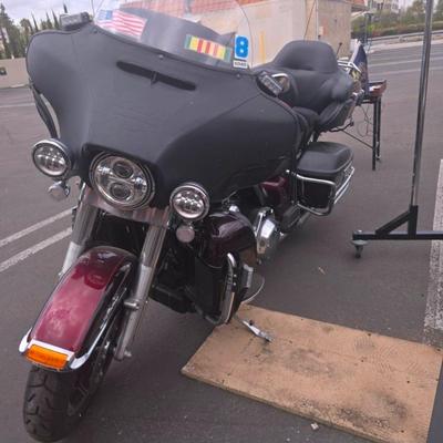 Sale Photo Thumbnail #2: Runs great. 19,600 miles.