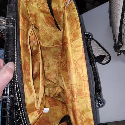 Sale Photo Thumbnail #267: Good shape, and very fashionable