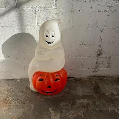 576 Vintage Empire Ghost and Pumpkin Hard Resin Outdoor Decor