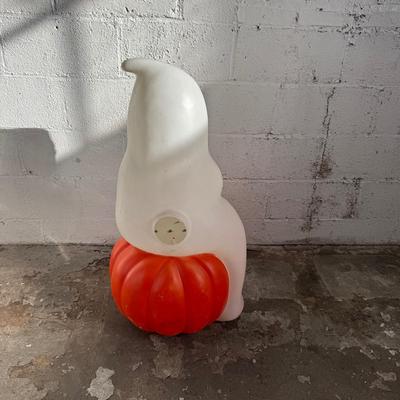 576 Vintage Empire Ghost and Pumpkin Hard Resin Outdoor Decor