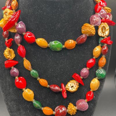 Nuts style necklace