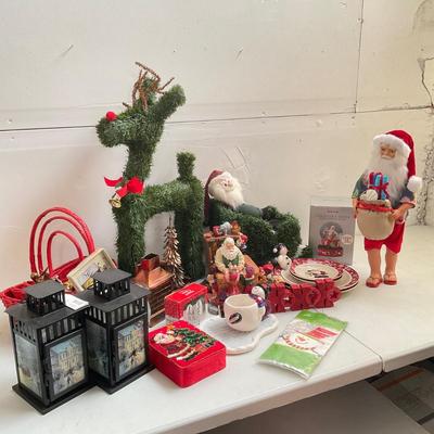 710 Large Santa Christmas Decor