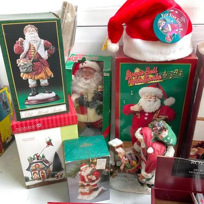 712 Large Christmas Santa Figure Lot