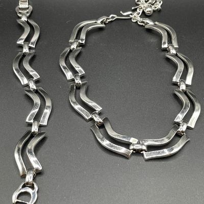 Sperry signed choker, clip ons and bracelet set