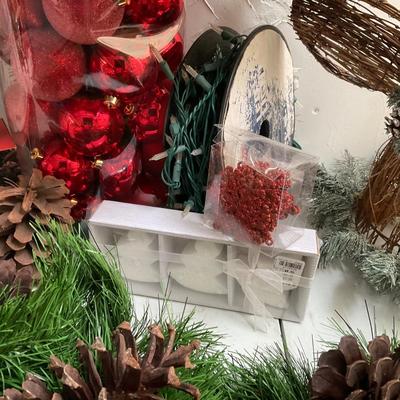 715 Artificial Garland and Vine Decor