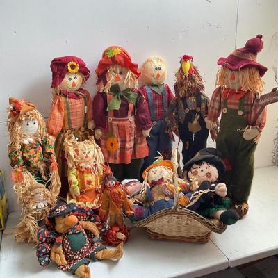 717 Large Lot of Standing Scarecrows Fall Decor