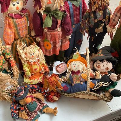 717 Large Lot of Standing Scarecrows Fall Decor