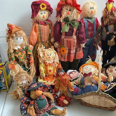 717 Large Lot of Standing Scarecrows Fall Decor