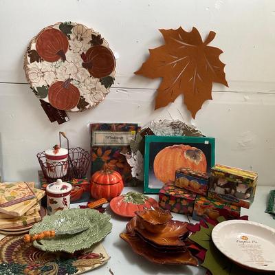 718 Large Lot of Autumn Table Decor