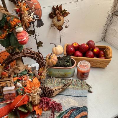 719 Large Lot of Fall Decor