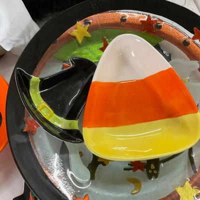 722 Halloween Hat and Basket Decor