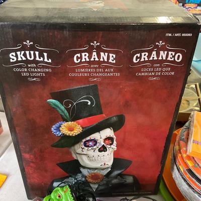 723 Lot of Halloween Lights and Skull Decor