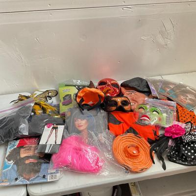 727 Lot of Halloween Costumes