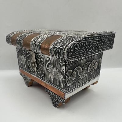 Indian-Style Embossed Metal Elephant Jewelry / Trinket Box