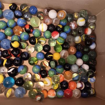 1 QUART AND 1 PINT JARS OF MARBLES