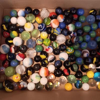 1 QUART AND 1 PINT JARS OF MARBLES