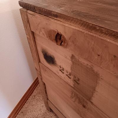 ANTIQUE WASHSTAND WITH DRAWER AND 2 DOOR CUPBOARD ON CASTERS